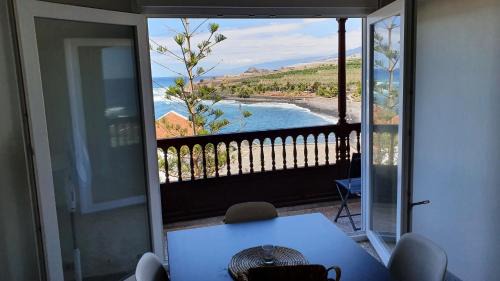 Apartamento al lado del mar - terraza y azotea - barbacoa - 3 dormitorios y 2 baños - WIFI