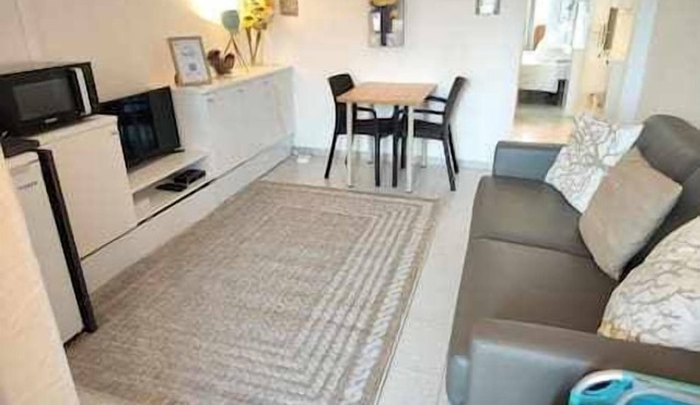 Apartamento Playa San Juan. Wifi