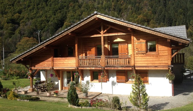 Apartment in a chalet in the mountains in Sixt Fer A Cheval
