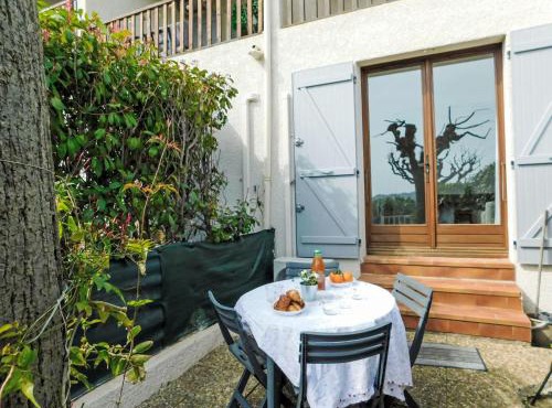 Apartment L'Olympie by Interhome