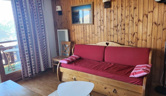 Apartment 'Le Parc Aux Étoiles 1800' with Mountain View, Balcony and Wi-Fi