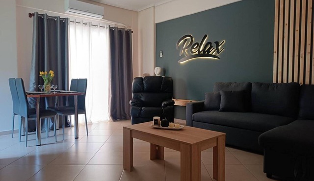 Apartment 'Local Paradise Xilokastro Deluxe - Duplicate' with Sea View, Wi-Fi and Air Conditioning