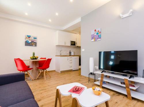 Apartment Moon River - Two-Bedroom Apartment with Terrace