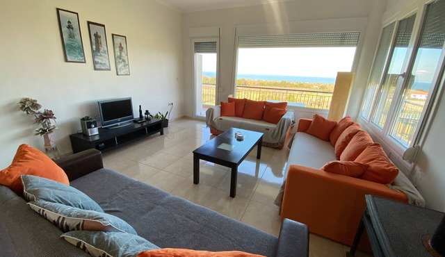 Apartment 'Olyvia' with Sea View, Wi-Fi and Air Conditioning