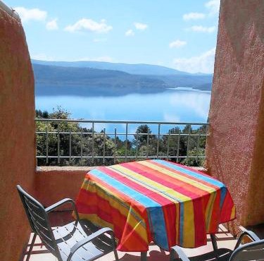 Appartement cosy à Sainte-Croix-du-Verdon 44 m² vue lac