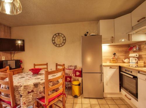 Appartement rénové 4-6 pers, proche village à Morillon - FR-1-642-59