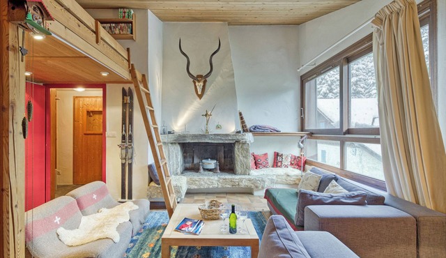Apt Le Grenier Ski-in/Ski-out views, sleeps 7, Le Tour (Argentière), France