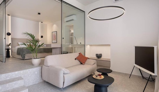 Ares Luxurious Residence
