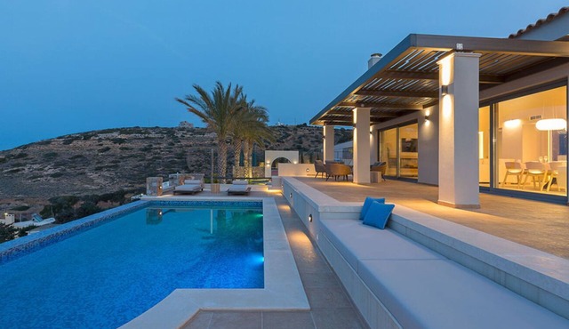 Artisan's House - Five Bedroom Villa, Sleeps 10