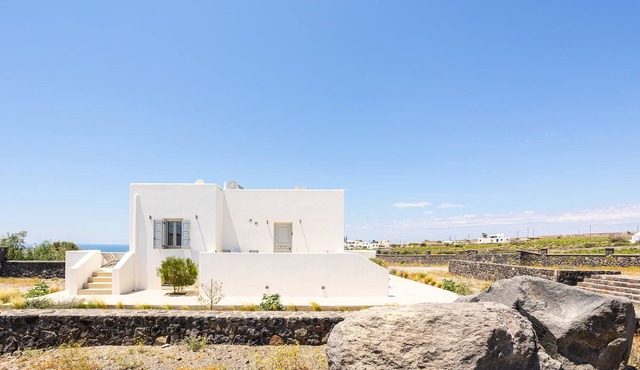 Assyr A - Santorini Cozy Cycladic Retreat