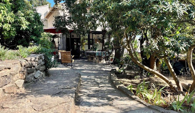 Atypical house in Le Brusc - Nature, sea and peace