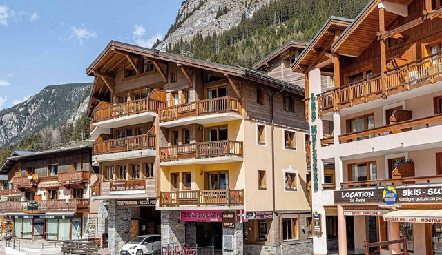 Au pied des pistes! Bel Appartement+ casiers à ski