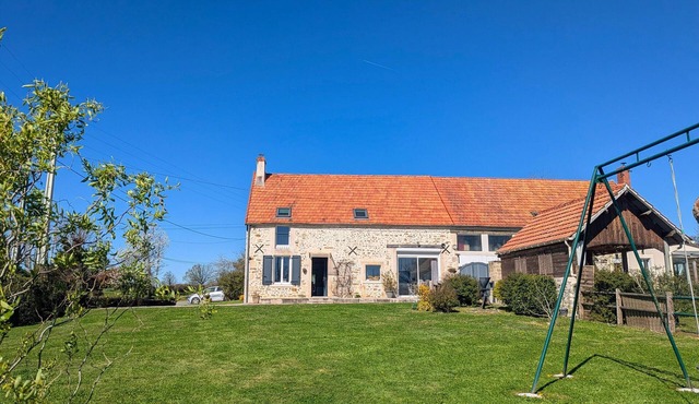 Authentic Charm in Berry, 11 Pax, Garden and Wifi