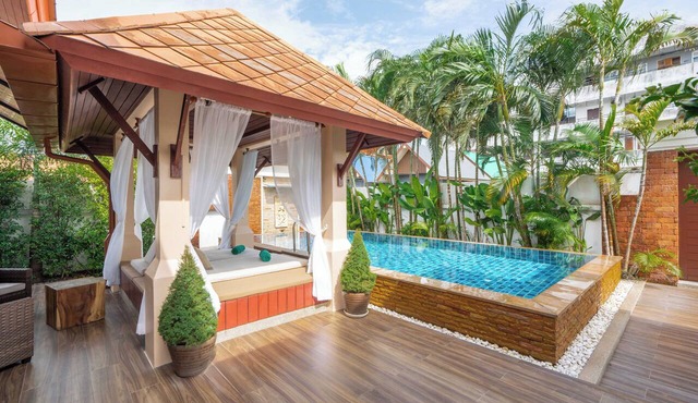 Balinese-Style Pool Villa Big Garden & Terrace Nai Harn & Rawai Beach