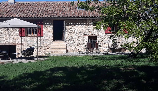 Bastide provencal house, quiet, garden, near verdon (Haut Var)