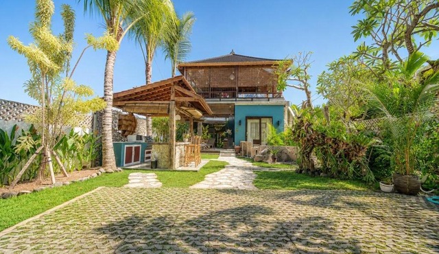 Beachview Villa near Sanur, Live Sports AFL NRL