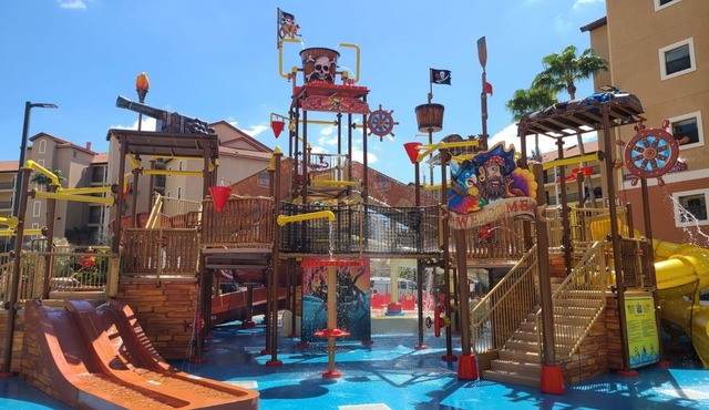 BEAUTIFUL 2 BEDROOM AT LAKES RESORT NEAR DISNEY UNIVERSAL SEA WORLD