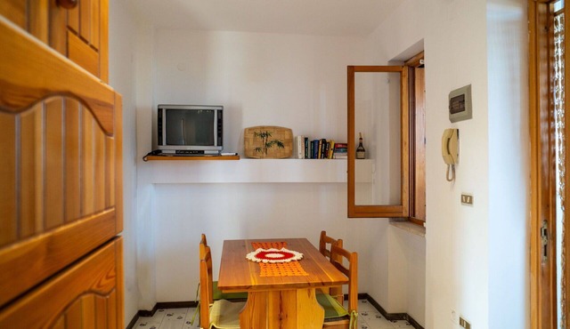 Beautiful apartment for 4 people with TV, terrace and pets allowed