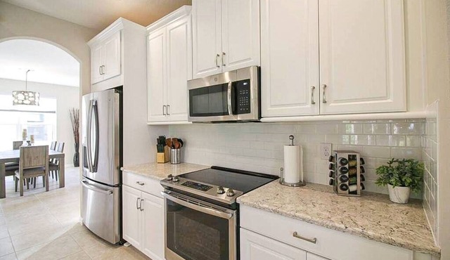 Beautiful home with community pool! Near beaches!