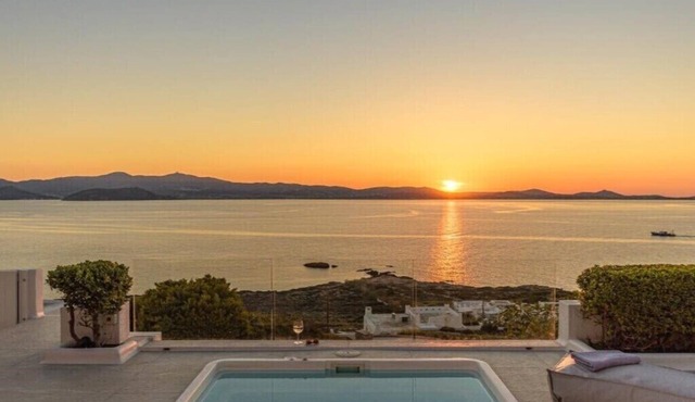 BH839 - C - Villa Naxos