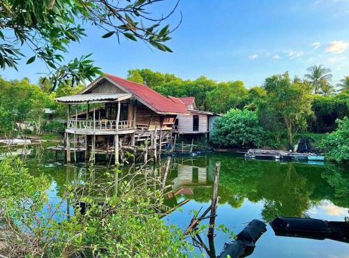 Big Hug Home-Nok kao house
