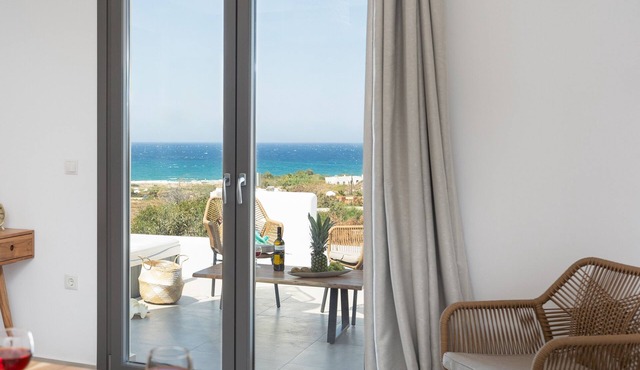 BLUE SEA NAXOS