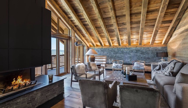 Bright 5-bedroom duplex with sauna in Méribel