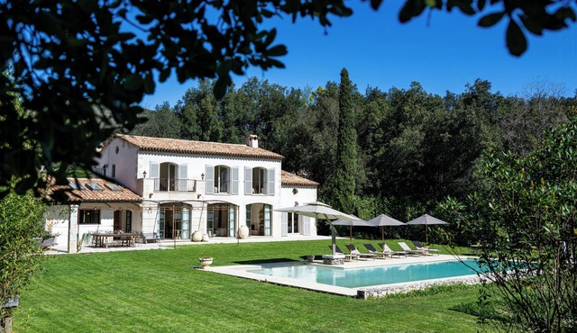 Bright villa in Saint-Paul-de-Vence