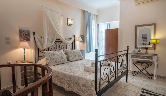 Calergi Residence 6 -Stylish Loft - Amazing 30-90 Days Digital Nomads Retreat.