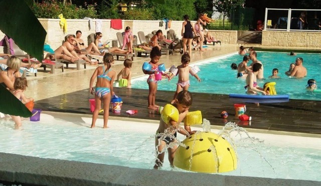 Camping 3 étoiles - Piscine - ccaibg0