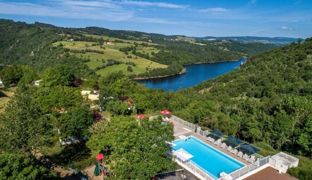 Camping 4 étoiles - Piscine - ccbgebd