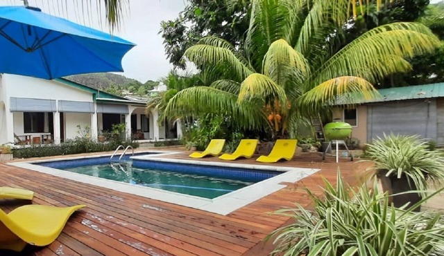 Castaway Lodge