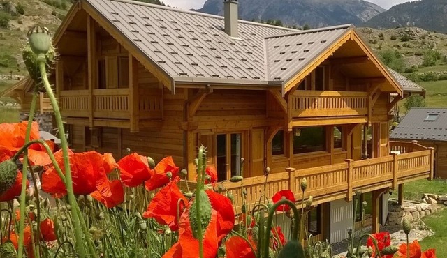 Chalet 14 Personnes Avec Jacuzzi Proche Briançon