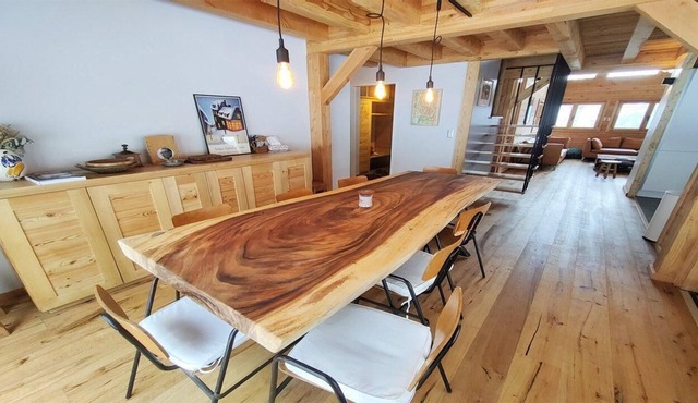 Chalet, 2nd floor, terrace, tv, ski locker, 200m², Puy-Saint-Vincent