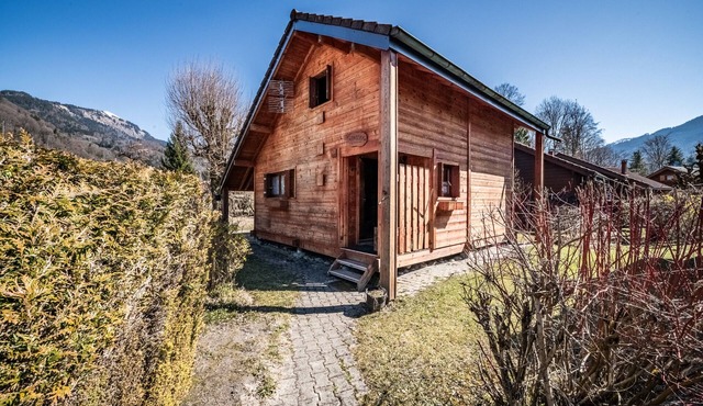 Chalet "6p Simple - Patchy" with Mountain View, Private Terrace and Wi-Fi