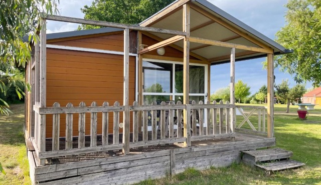 Chalet charmant avec piscine à Chazemais