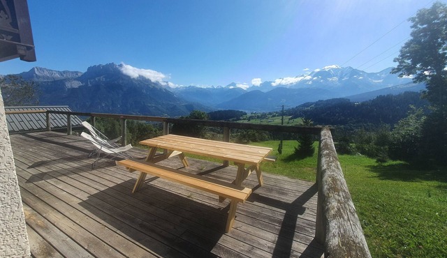 Chalet Familial Face au Mont Blanc