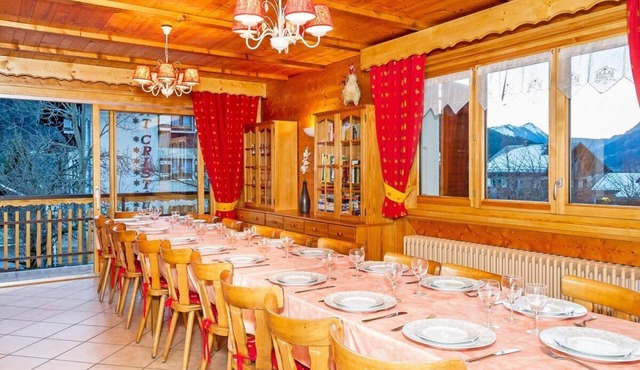 Chalet, resort center, view mountain, sauna, terrace, balcony, fireplace or stove, parking, tv