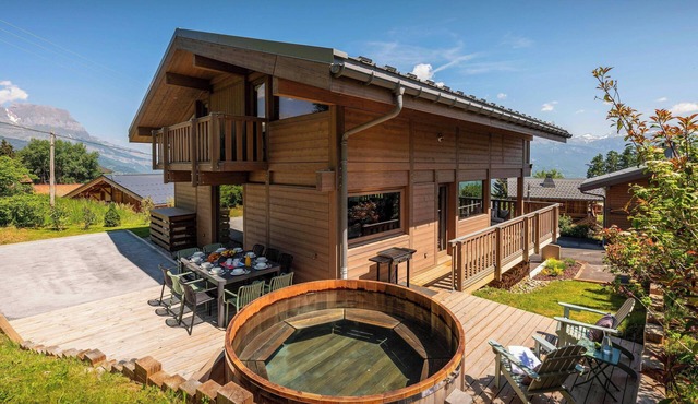 Chalet Grand Soir - nordic bath and wonderful views - OVO Network