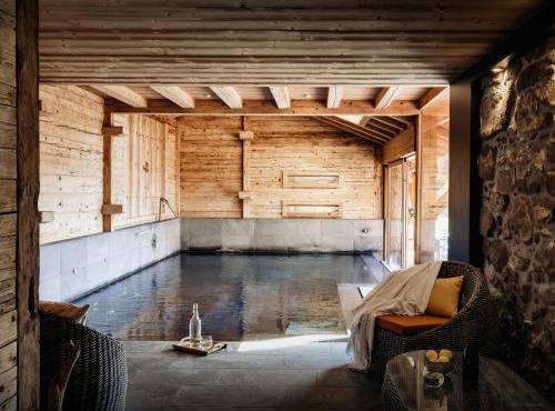 Chalet Ladroit - OVO Network