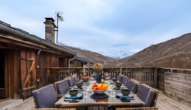 Chalet “Le petit Paradis” in the heart of the 3 valleys!