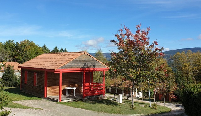 Chalet*, panoramic view, equipped, living room, 2 bedrooms, shower room, covered pool