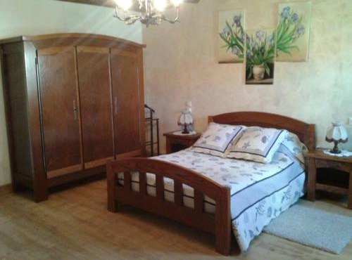 Charmante chambre d'hôtes rénovée avec parking à La Berthenoux - FR-1-591-692