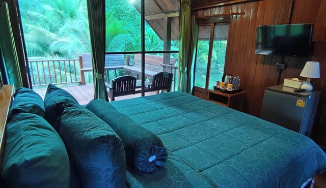 Charming Ao Luek Tai Retreat with Breathtaking Views