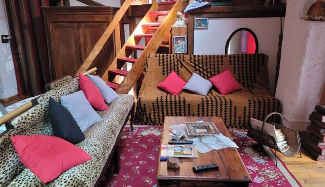 Charming, characterful house with a garden