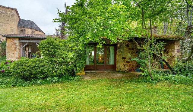 Charming Cottage in Biron