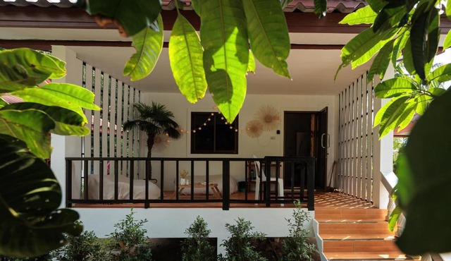 Charming House - Peaceful Garden Retreat - 2mn ZenBeach - Srithanu Center