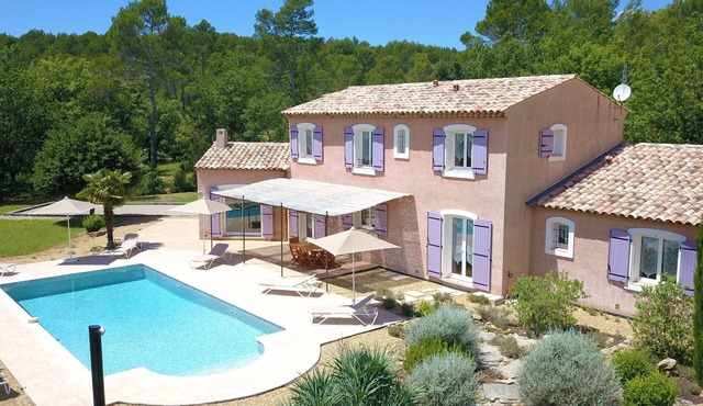 Charming Provencal villa with heated pool-among luxury, calm and nature 🌞