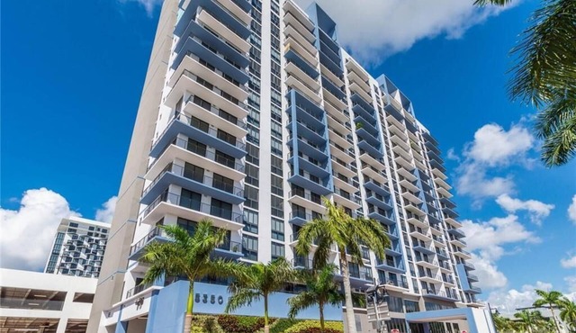 Chic Doral Condo: 3BR, 3 Baths