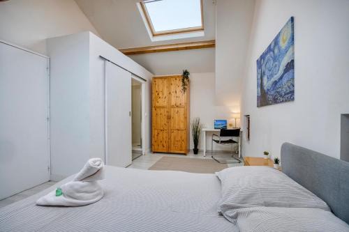 COLIVING - Private Suite Bathroom - Toilet